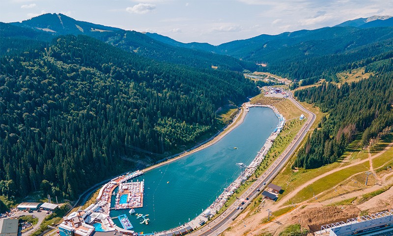 ОЗЕРО МОЛОДОСТІ